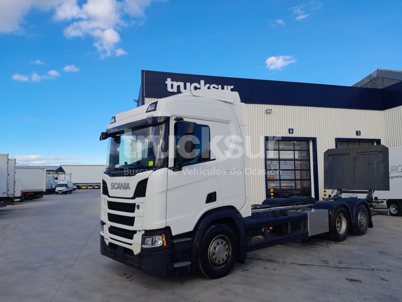 SCANIA R450.26 ejes 6x2*4 - Šasija kravas automašīna: foto 1 SCANIA R450.26 ejes 6x2*4 - Šasija kravas automašīna: foto 1