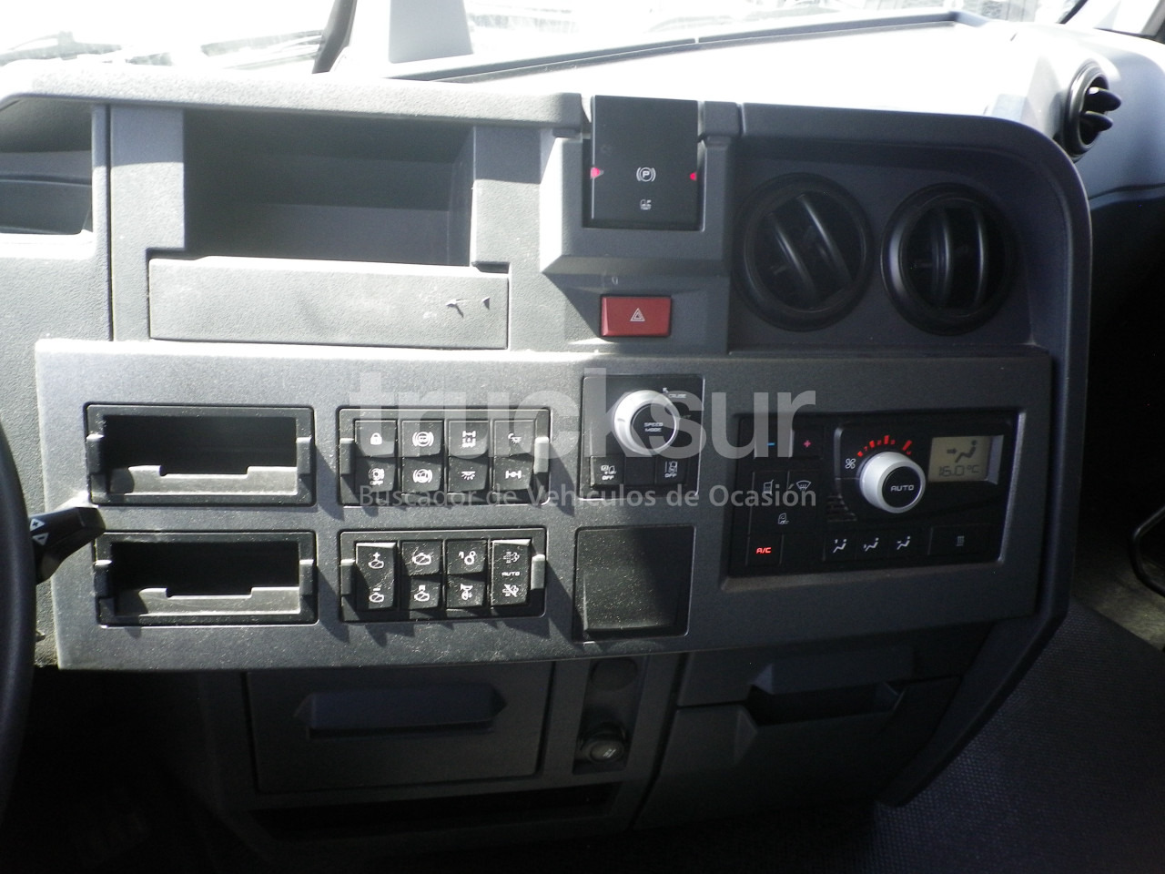 Vilcējs RENAULT T440 SLEEPER CAB: foto 10