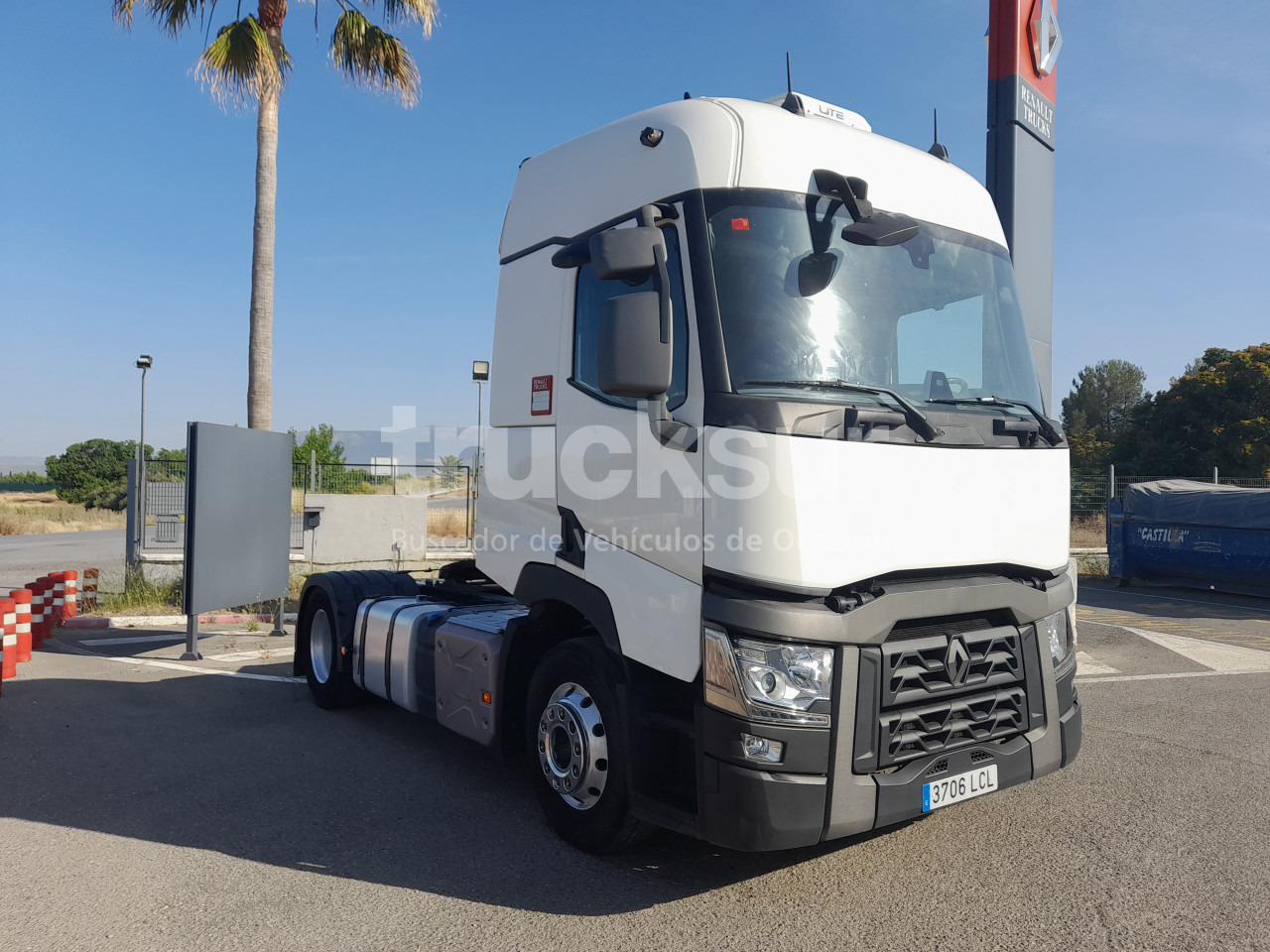 RENAULT T480 SLEEPER CAB - Vilcējs: foto 3 RENAULT T480 SLEEPER CAB - Vilcējs: foto 3