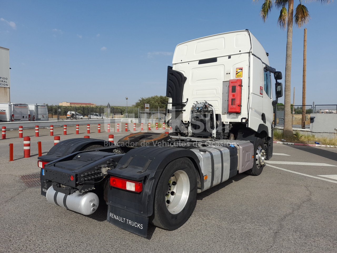 RENAULT T480 SLEEPER CAB - Vilcējs: foto 5 RENAULT T480 SLEEPER CAB - Vilcējs: foto 5