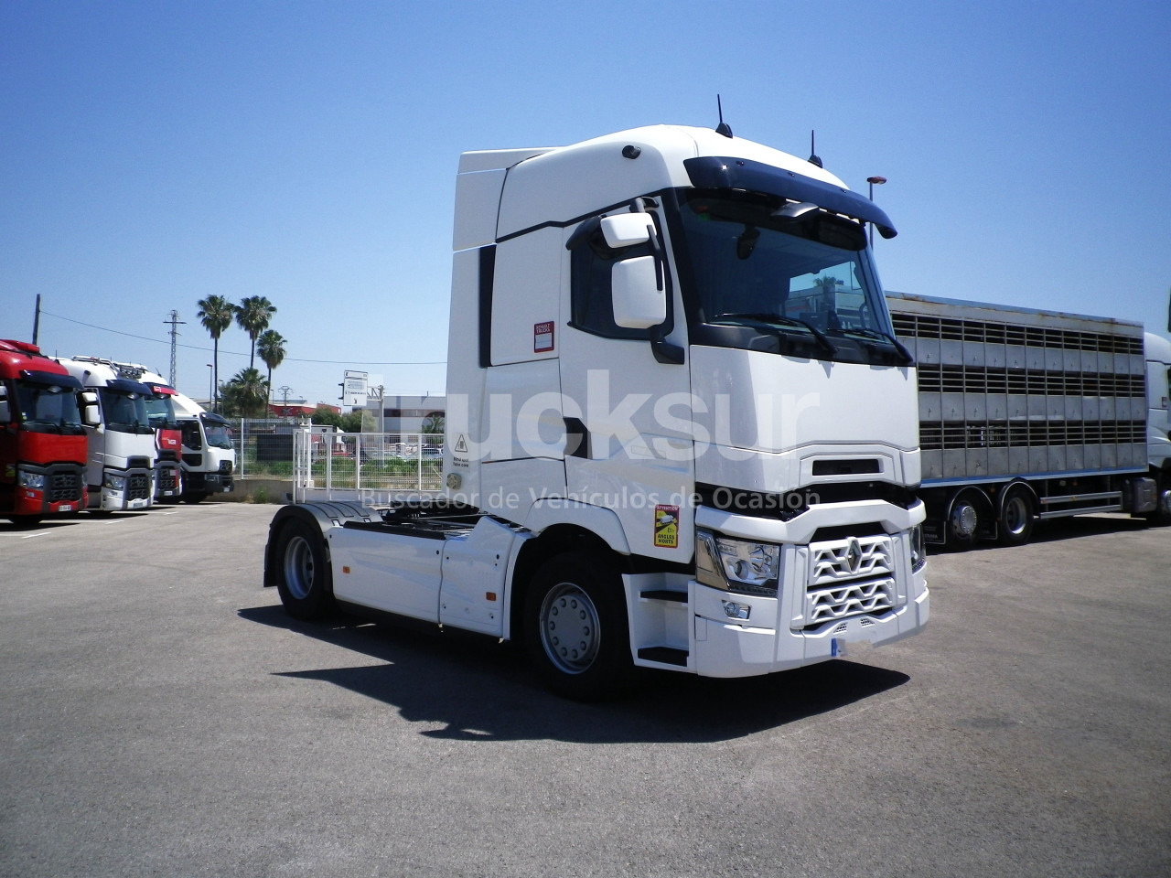 RENAULT T520 HIGH SLEEPER CAB - Vilcējs: foto 3 RENAULT T520 HIGH SLEEPER CAB - Vilcējs: foto 3
