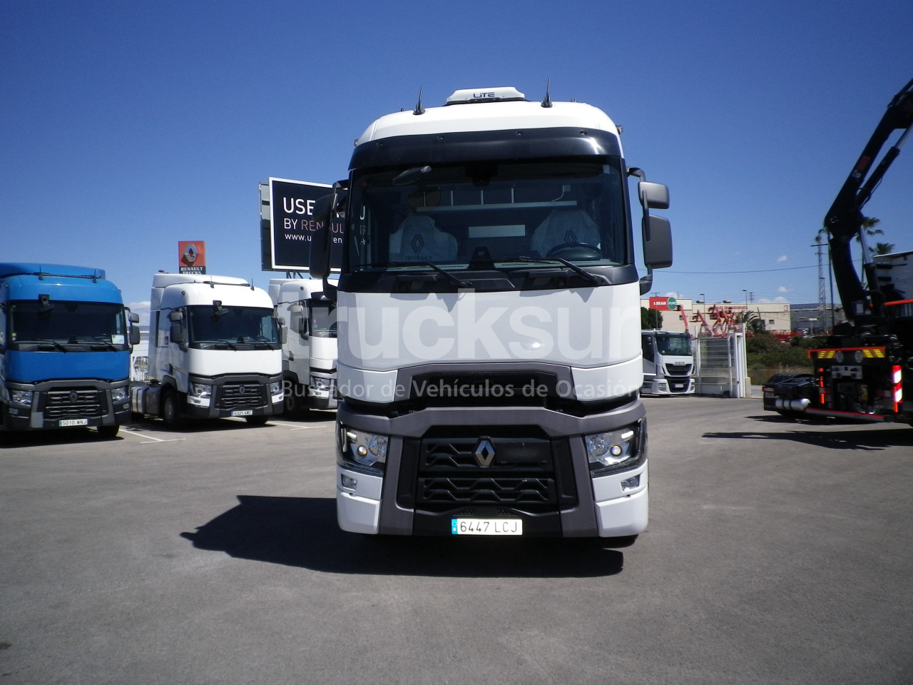 RENAULT T520 HIGH SLEEPER CAB - Vilcējs: foto 3 RENAULT T520 HIGH SLEEPER CAB - Vilcējs: foto 3