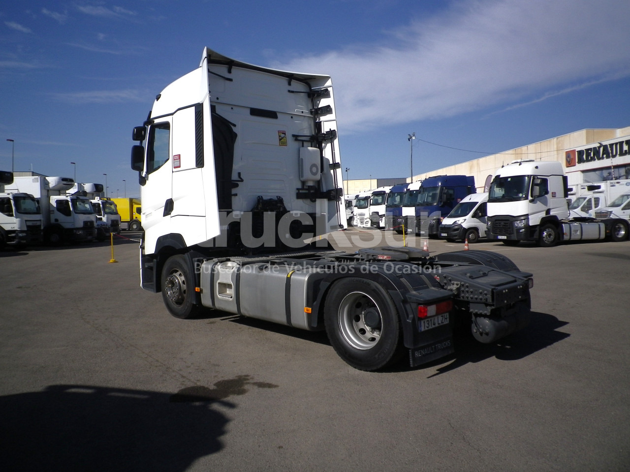 RENAULT T520 HIGH SLEEPER CAB - Vilcējs: foto 5 RENAULT T520 HIGH SLEEPER CAB - Vilcējs: foto 5