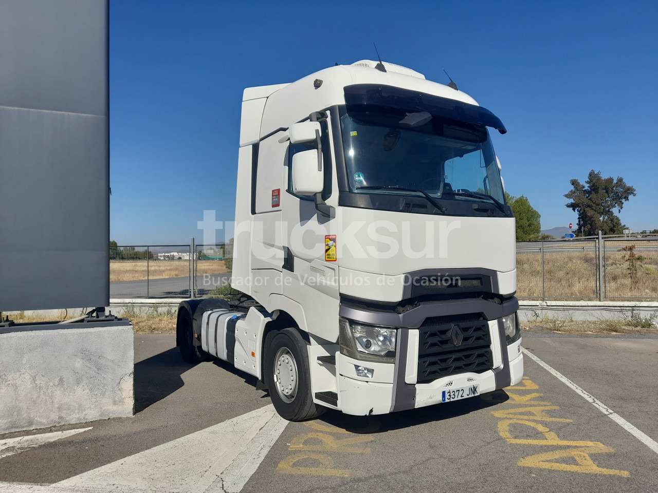 RENAULT T520 HIGH SLEEPER CAB - Vilcējs: foto 2 RENAULT T520 HIGH SLEEPER CAB - Vilcējs: foto 2