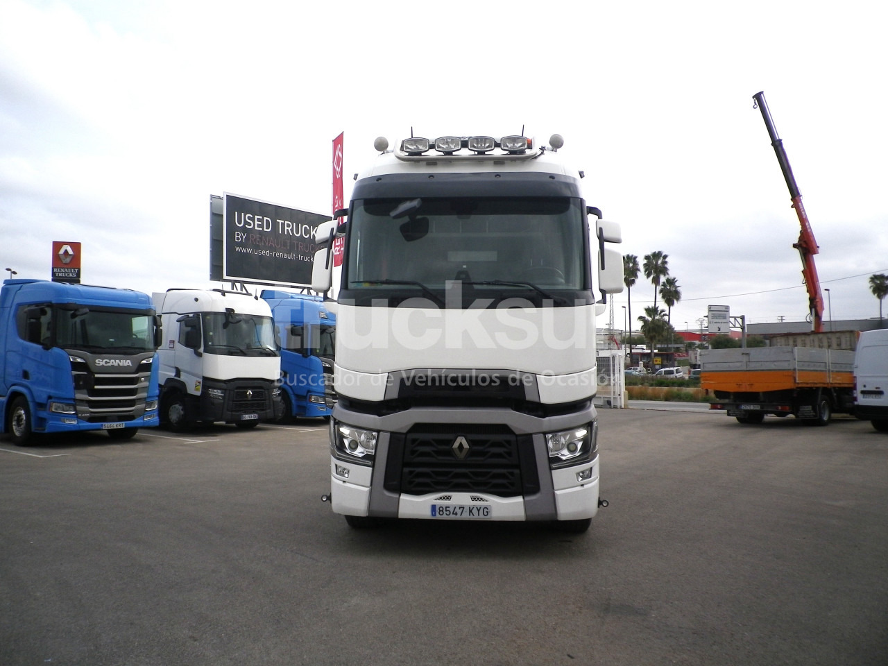 RENAULT T520 HIGH SLEEPER CAB - Vilcējs: foto 3 RENAULT T520 HIGH SLEEPER CAB - Vilcējs: foto 3