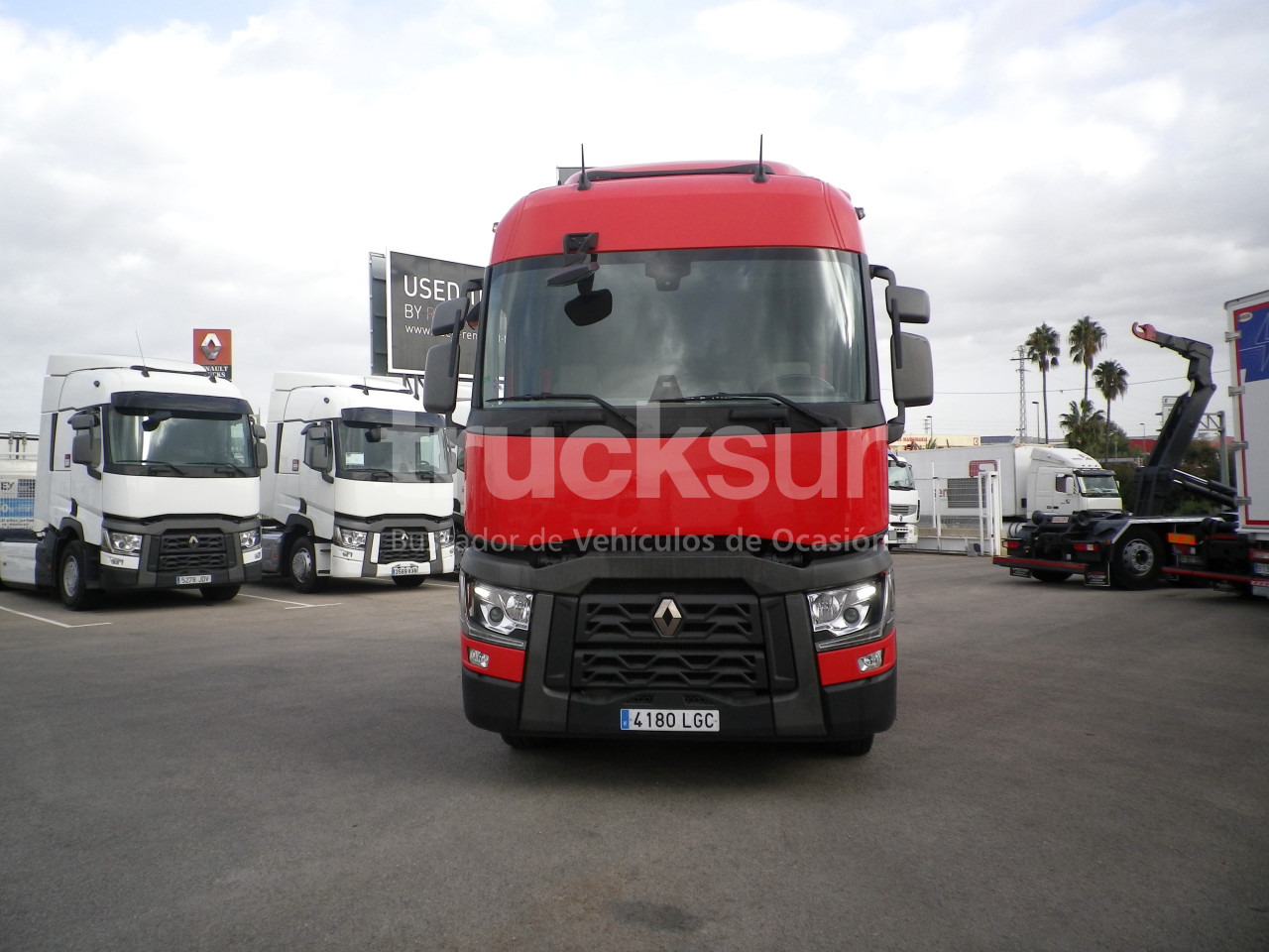 RENAULT T520 SLEEPER CAB - Vilcējs: foto 4 RENAULT T520 SLEEPER CAB - Vilcējs: foto 4