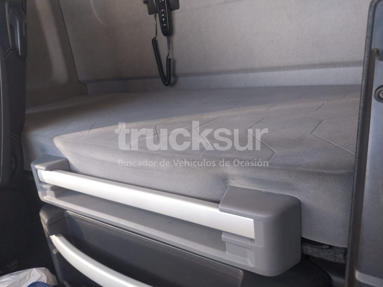 Vilcējs RENAULT T520 SLEEPER CAB: foto 21 Vilcējs RENAULT T520 SLEEPER CAB: foto 21