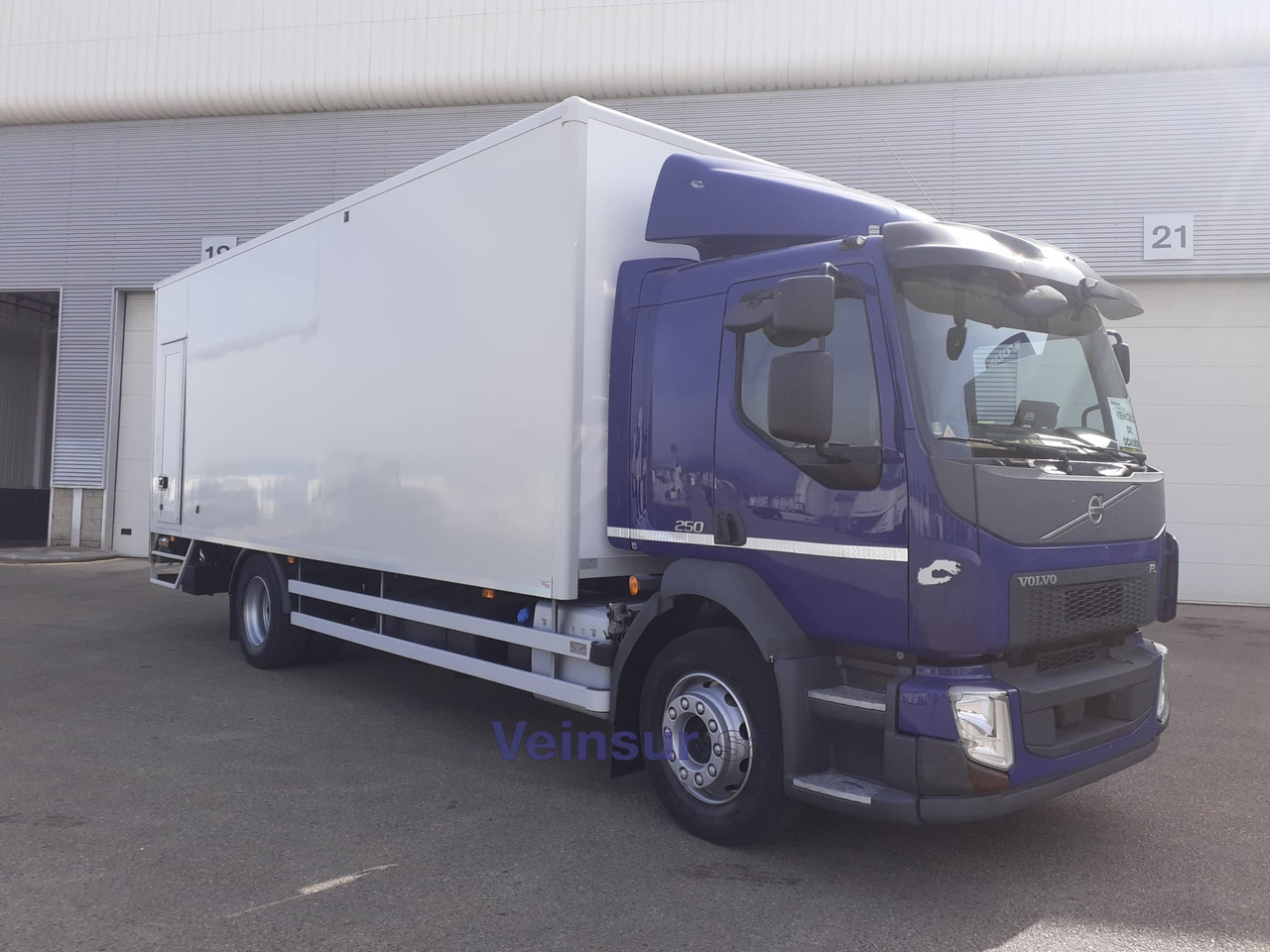 VOLVO FL 18 250 - Kravas automašīna: foto 2 VOLVO FL 18 250 - Kravas automašīna: foto 2