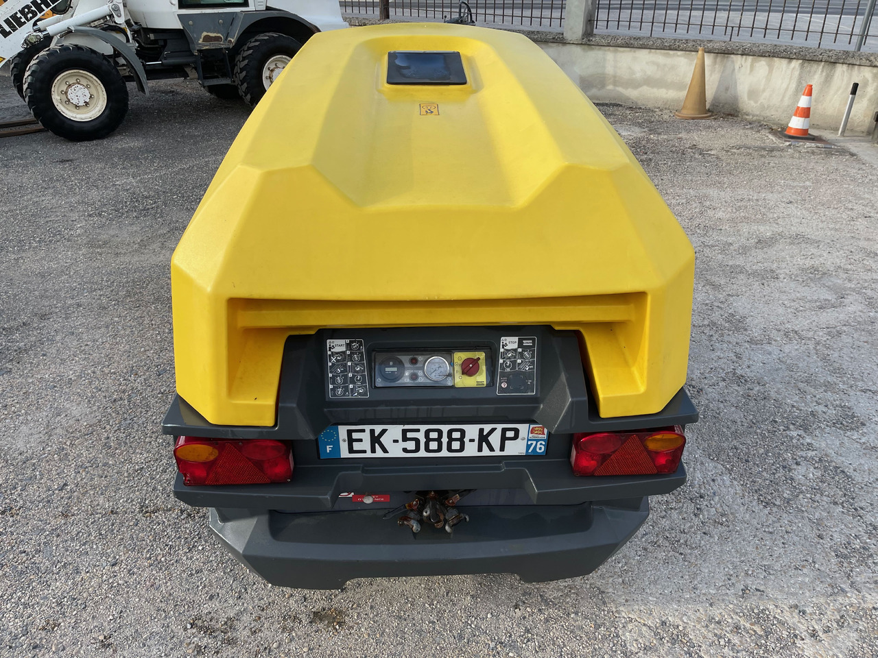 ATLAS COPCO XAS58 - Gaisa kompresors: foto 5 ATLAS COPCO XAS58 - Gaisa kompresors: foto 5