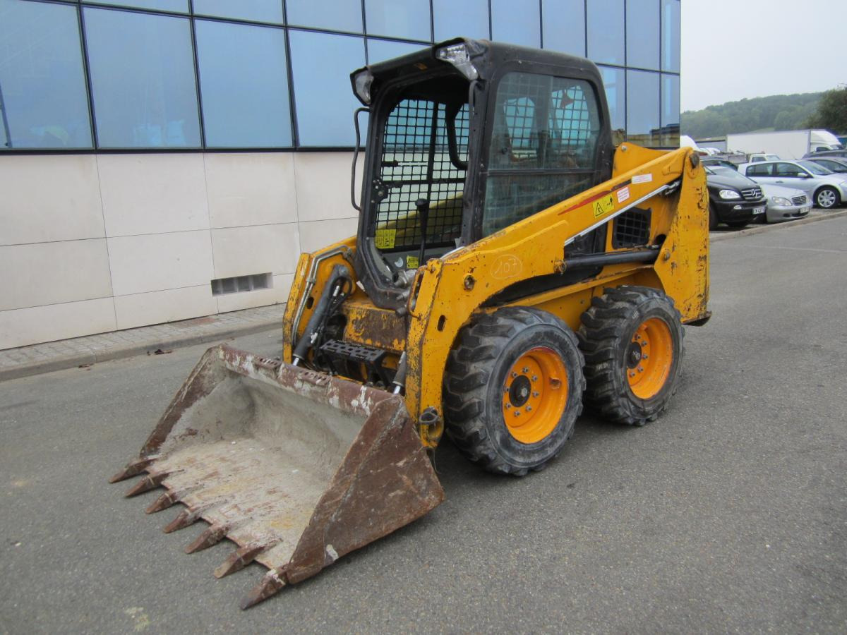 Bobcat S450 - Kompaktiekrāvējs: foto 1 Bobcat S450 - Kompaktiekrāvējs: foto 1