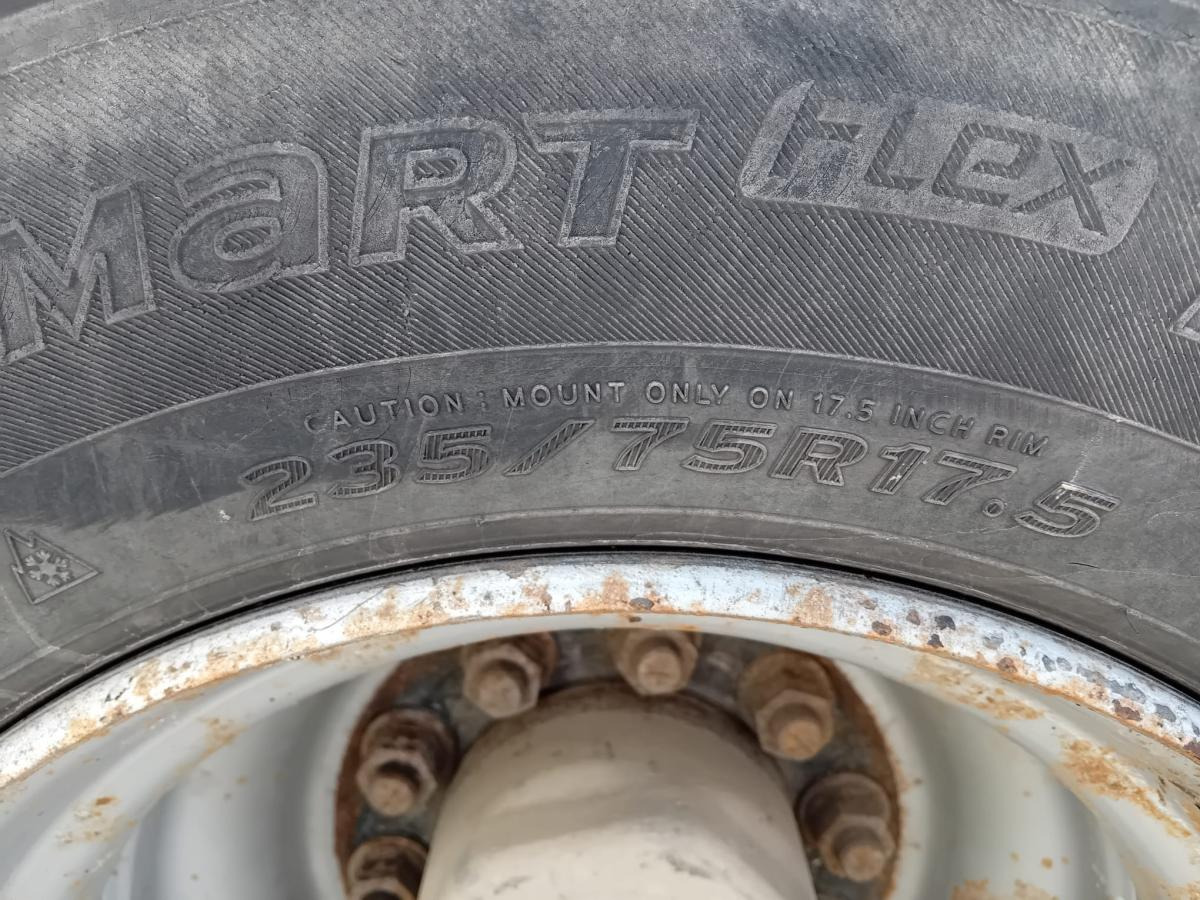 Castera - Puspiekabe zema profila platforma: foto 3 Castera - Puspiekabe zema profila platforma: foto 3