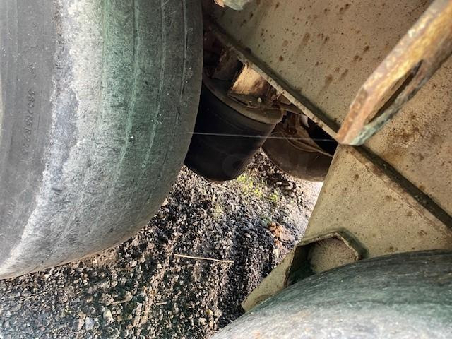 Castera - Bortu puspiekabe/ Platforma: foto 4 Castera - Bortu puspiekabe/ Platforma: foto 4