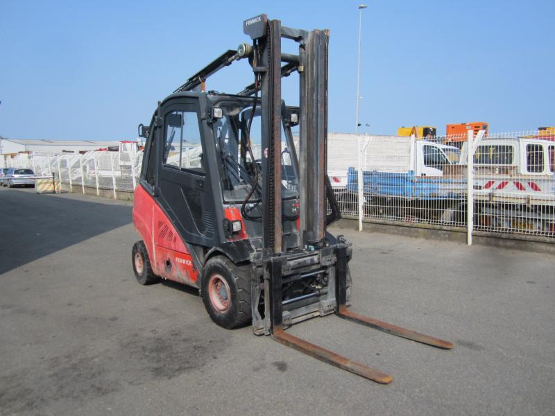 Fenwick H30 - Dīzeļiekrāvējs: foto 1 Fenwick H30 - Dīzeļiekrāvējs: foto 1