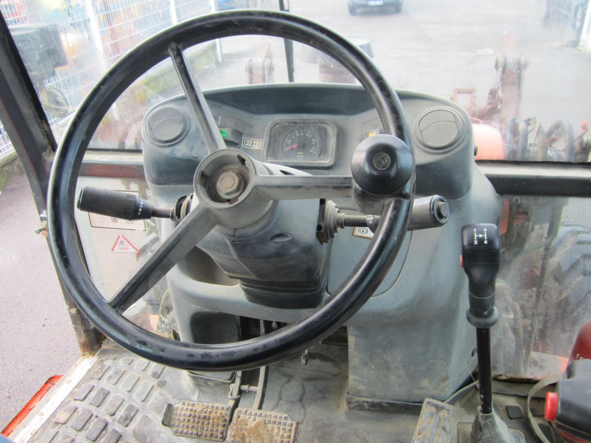 Ekskavators-iekrāvējs Fiat Kobelco B95: foto 10
