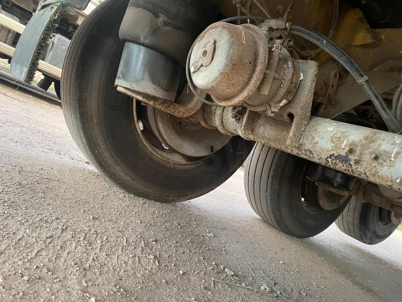 Fruehauf - Tenta puspiekabe: foto 5 Fruehauf - Tenta puspiekabe: foto 5