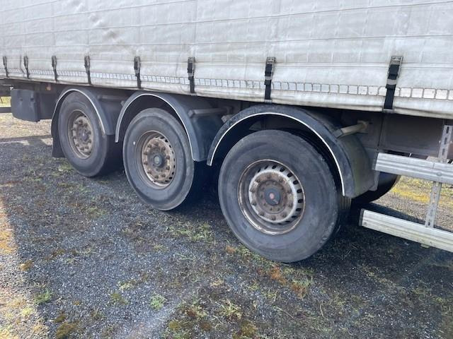 Fruehauf - Tenta puspiekabe: foto 3 Fruehauf - Tenta puspiekabe: foto 3