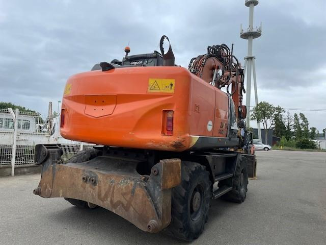Hitachi ZX140W-5B - Riteņu ekskavators: foto 3 Hitachi ZX140W-5B - Riteņu ekskavators: foto 3