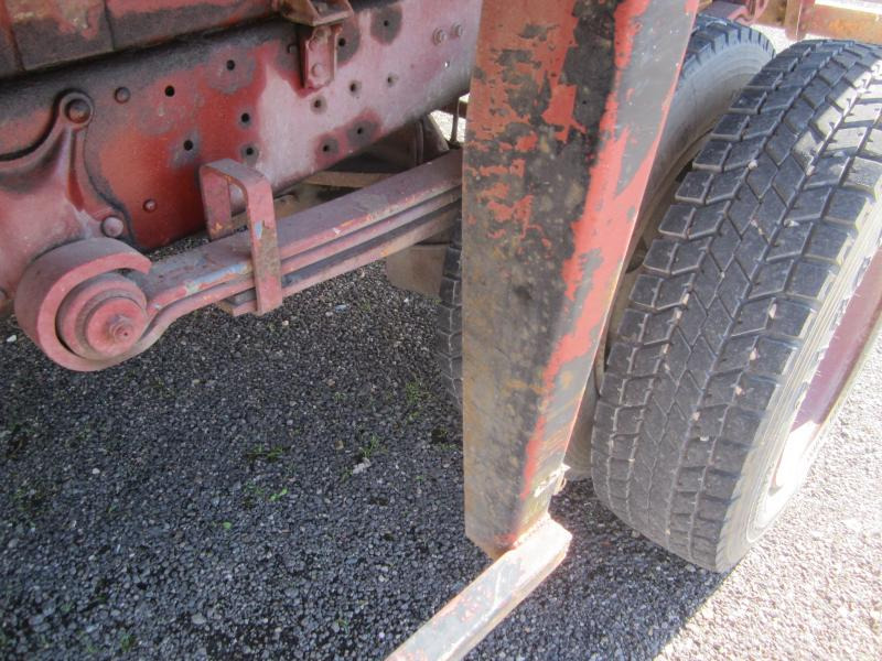 Mercedes 1114 - Kravas automašīna pašizgāzējs: foto 2 Mercedes 1114 - Kravas automašīna pašizgāzējs: foto 2