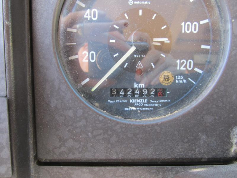 Mercedes 1114 - Kravas automašīna pašizgāzējs: foto 5 Mercedes 1114 - Kravas automašīna pašizgāzējs: foto 5