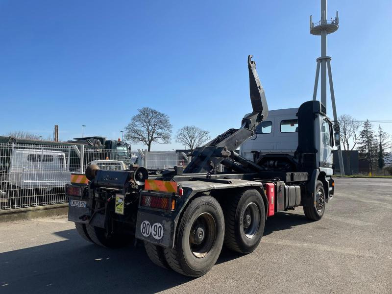 Mercedes Actros 2631 - Pacēlājs ar āķi: foto 5 Mercedes Actros 2631 - Pacēlājs ar āķi: foto 5