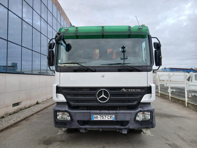 Mercedes Actros 3336 - Kravas automašīna pašizgāzējs: foto 2 Mercedes Actros 3336 - Kravas automašīna pašizgāzējs: foto 2
