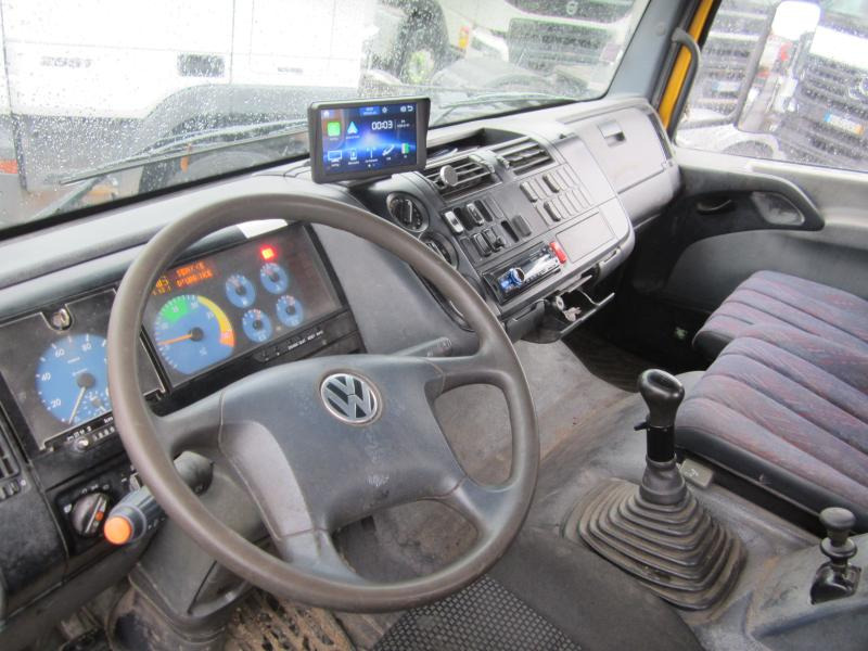 Mercedes Atego 1823 - Pacēlājs ar āķi: foto 4 Mercedes Atego 1823 - Pacēlājs ar āķi: foto 4