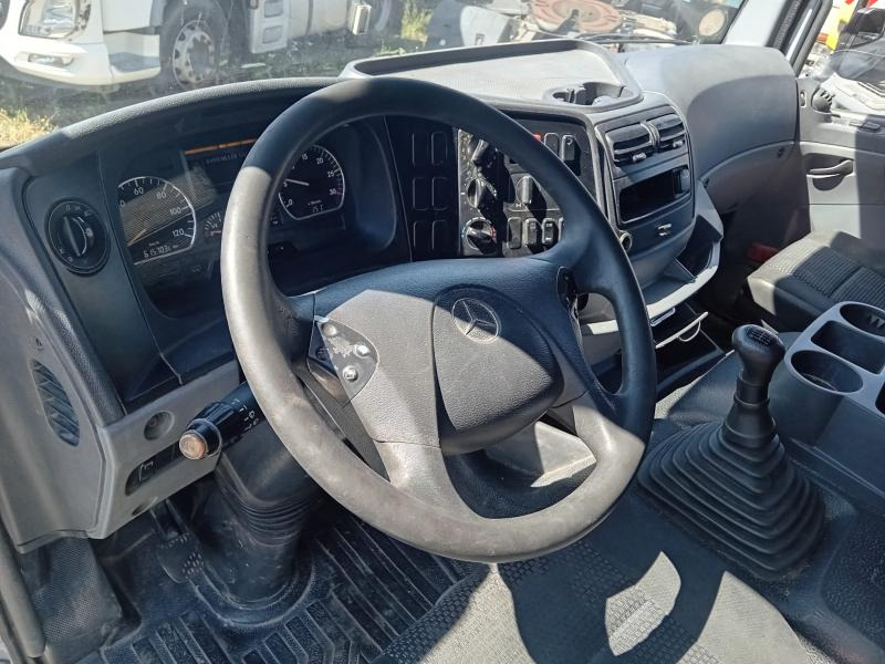 Mercedes Axor 1829 - Kravas automašīna ar slēgto virsbūvi: foto 5 Mercedes Axor 1829 - Kravas automašīna ar slēgto virsbūvi: foto 5