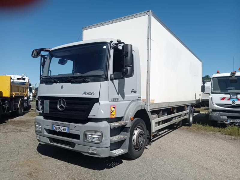 Mercedes Axor 1829 - Kravas automašīna ar slēgto virsbūvi: foto 1 Mercedes Axor 1829 - Kravas automašīna ar slēgto virsbūvi: foto 1