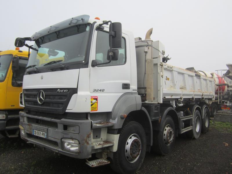 Mercedes Axor 3240 - Kravas automašīna pašizgāzējs: foto 1 Mercedes Axor 3240 - Kravas automašīna pašizgāzējs: foto 1