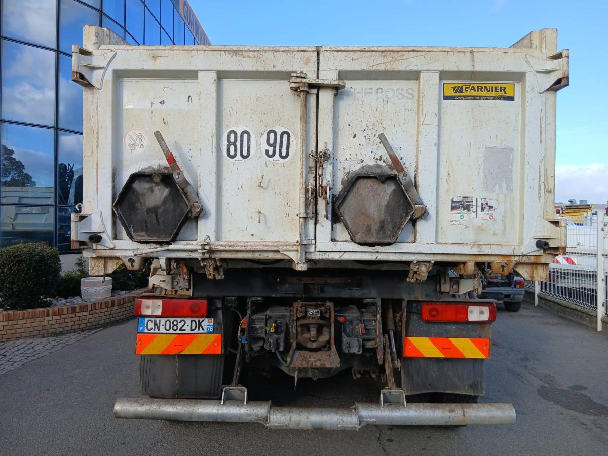 Renault Kerax 380 DXI - Kravas automašīna pašizgāzējs: foto 5 Renault Kerax 380 DXI - Kravas automašīna pašizgāzējs: foto 5