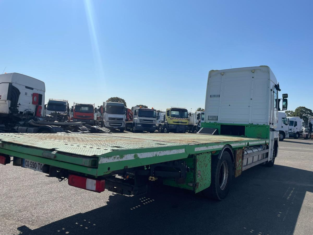 Renault Magnum 440 DXI - Bortu kravas automašīna/ Platforma: foto 4 Renault Magnum 440 DXI - Bortu kravas automašīna/ Platforma: foto 4