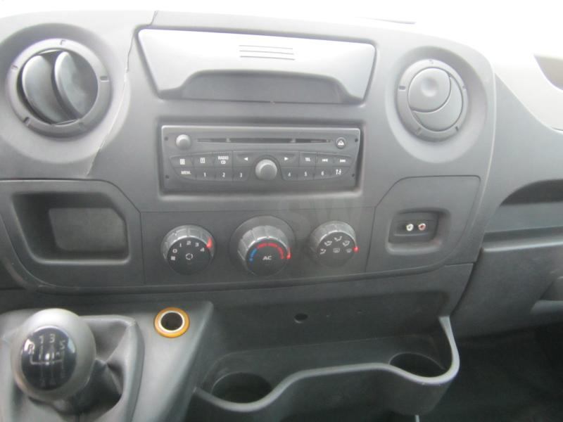 Komercauto pašizgāzējs Renault Master 2.3 DCI 150: foto 15