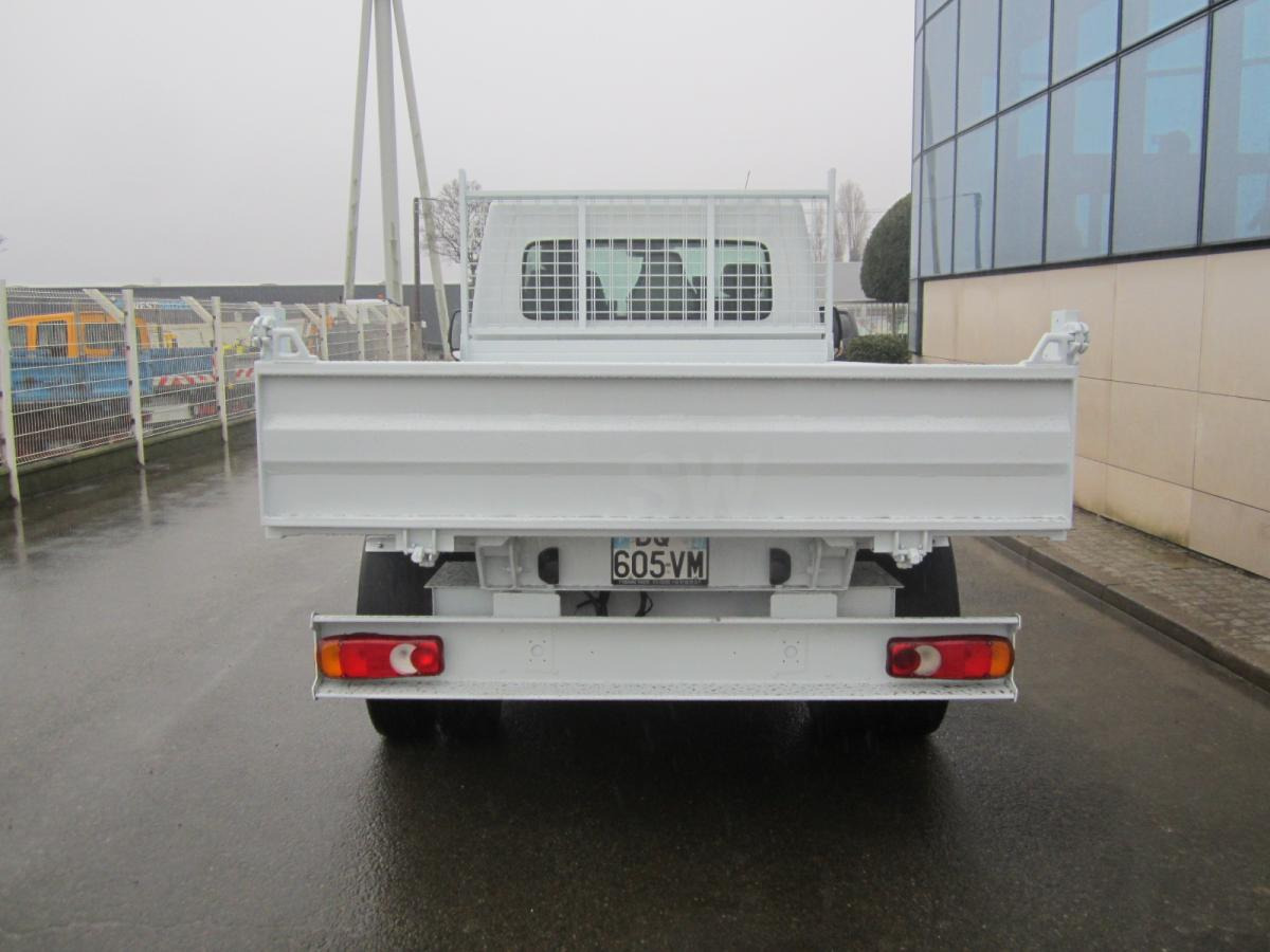 Komercauto pašizgāzējs Renault Master 2.3 DCI 150: foto 8