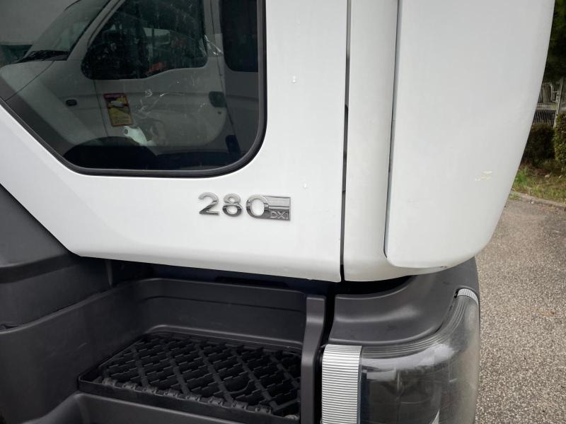 Renault Premium 280.19 DXI - Atkritumu vedējs: foto 2 Renault Premium 280.19 DXI - Atkritumu vedējs: foto 2