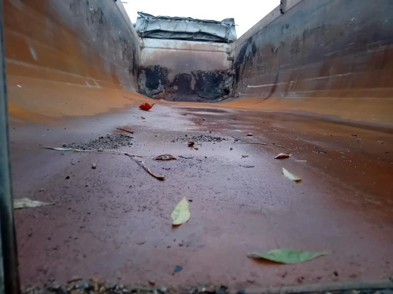 Schmitz - Puspiekabe pašizgāzējs: foto 4 Schmitz - Puspiekabe pašizgāzējs: foto 4