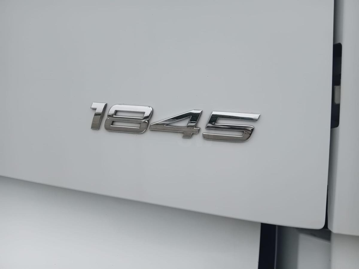 Vilcējs Mercedes Actros 1845: foto 6