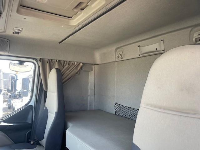Vilcējs Renault Kerax 430dxi: foto 7