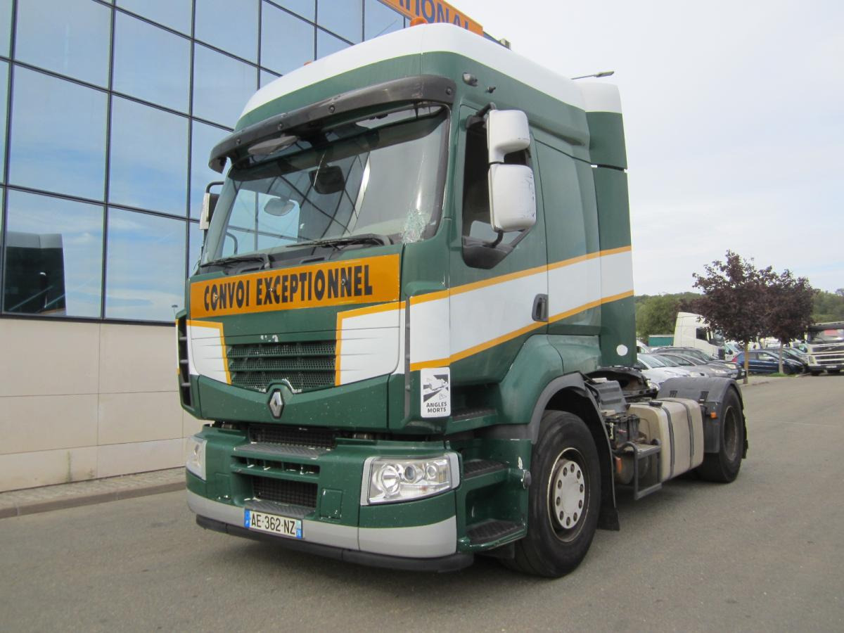 Renault Premium - Vilcējs: foto 1 Renault Premium - Vilcējs: foto 1