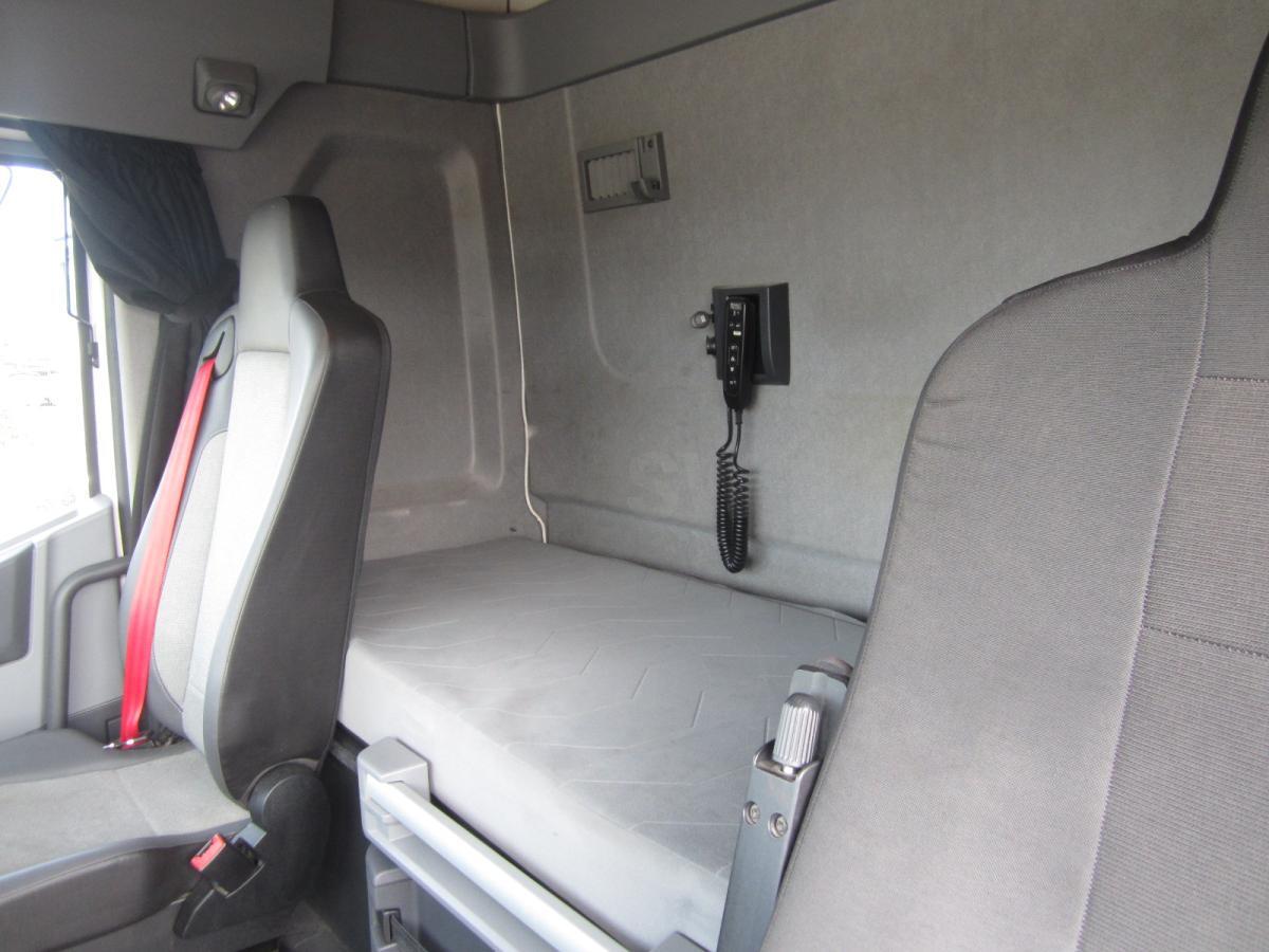 Vilcējs Renault T-Series 480: foto 10 Vilcējs Renault T-Series 480: foto 10