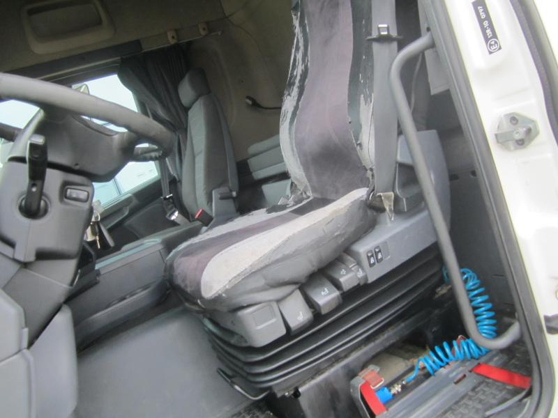 Vilcējs Scania G 420: foto 13