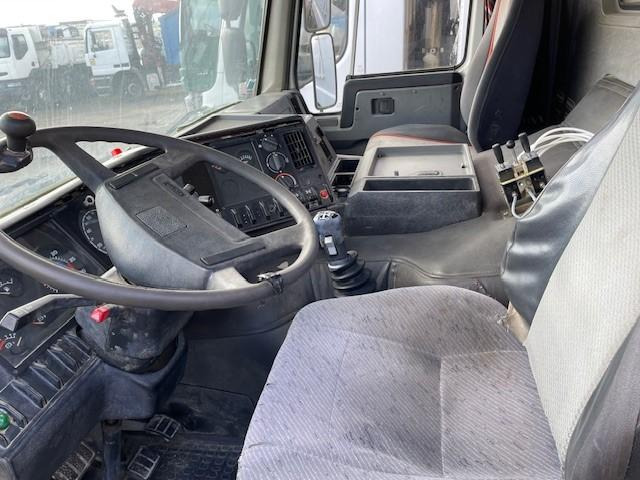 Volvo FL10 - Pacēlājs ar āķi: foto 5 Volvo FL10 - Pacēlājs ar āķi: foto 5