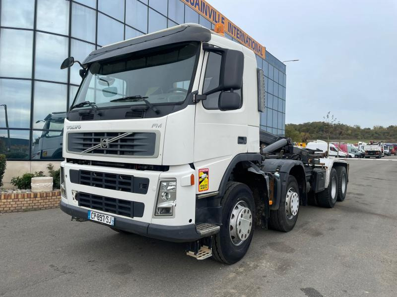 Volvo FM 440 - Pacēlājs ar āķi: foto 1 Volvo FM 440 - Pacēlājs ar āķi: foto 1