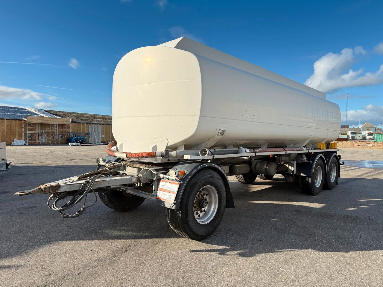 HMK Bilcon 27.000 l. ADR Tank 5 compartment - Piekabe cisterna: foto 1 HMK Bilcon 27.000 l. ADR Tank 5 compartment - Piekabe cisterna: foto 1