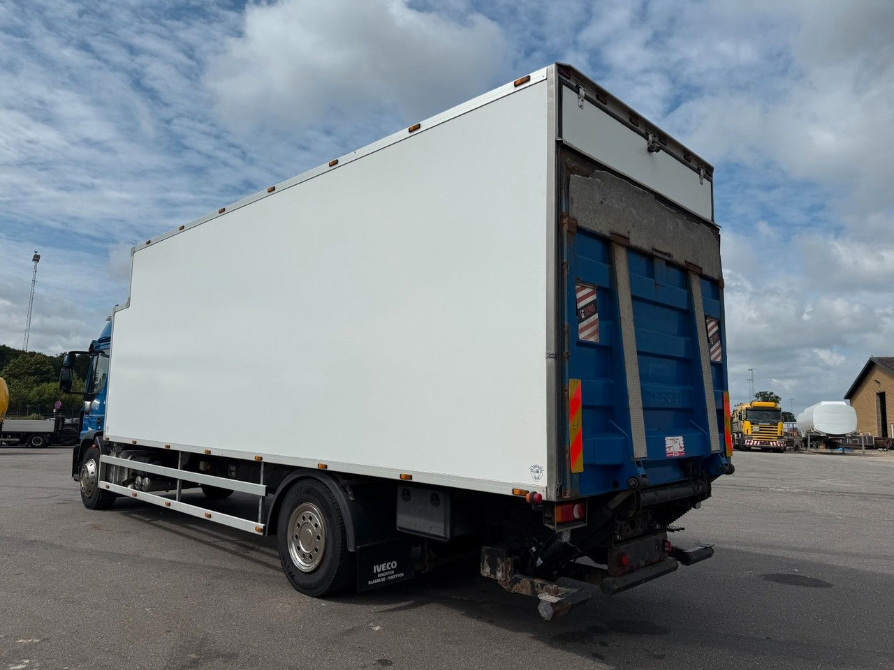 Iveco EuroCargo 180 E28 4x2 Thermo King T-1000R - Kravas automašīna refrižerators: foto 4 Iveco EuroCargo 180 E28 4x2 Thermo King T-1000R - Kravas automašīna refrižerators: foto 4