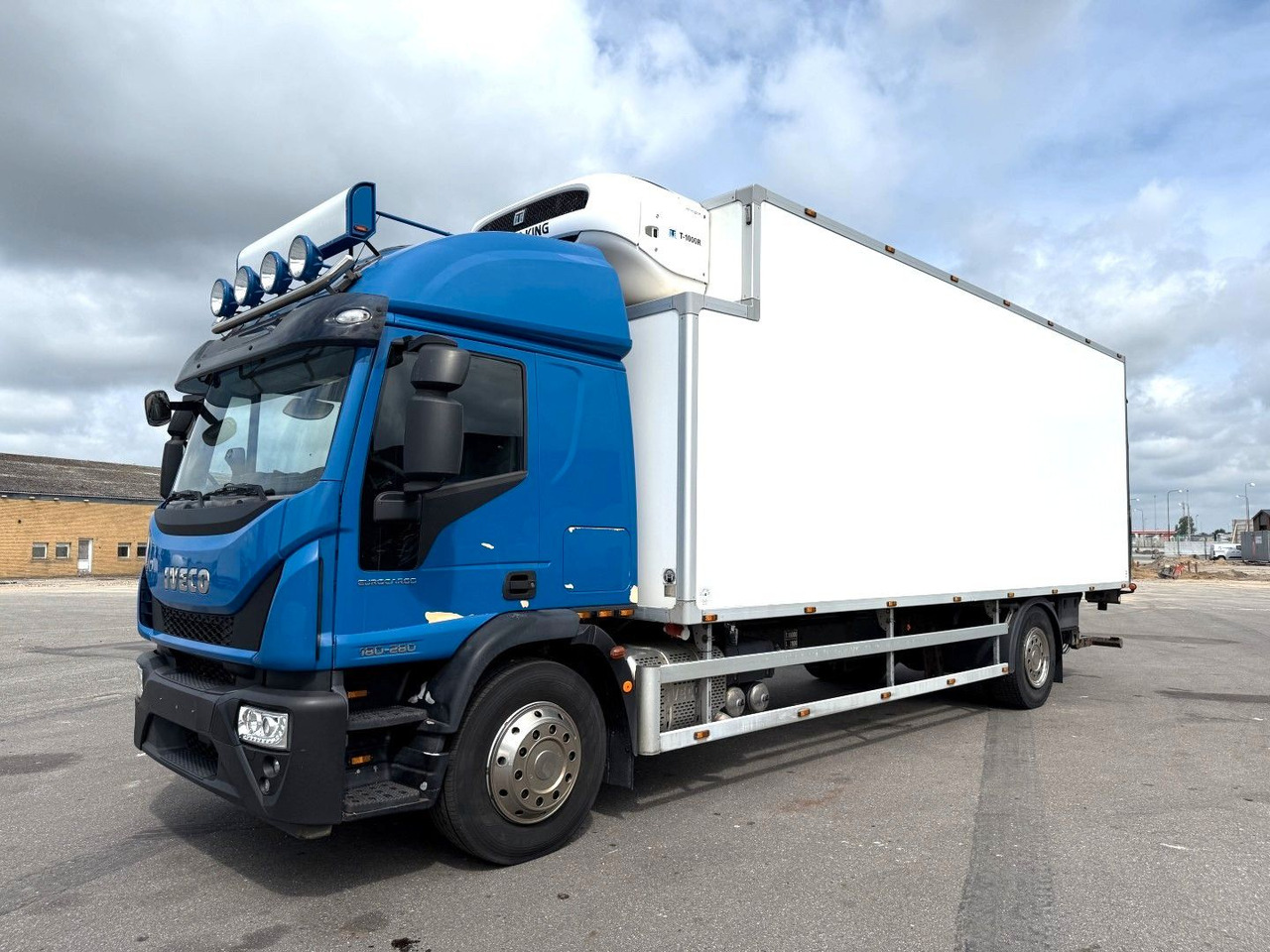 Iveco EuroCargo 180 E28 4x2 Thermo King T-1000R - Kravas automašīna refrižerators: foto 1 Iveco EuroCargo 180 E28 4x2 Thermo King T-1000R - Kravas automašīna refrižerators: foto 1