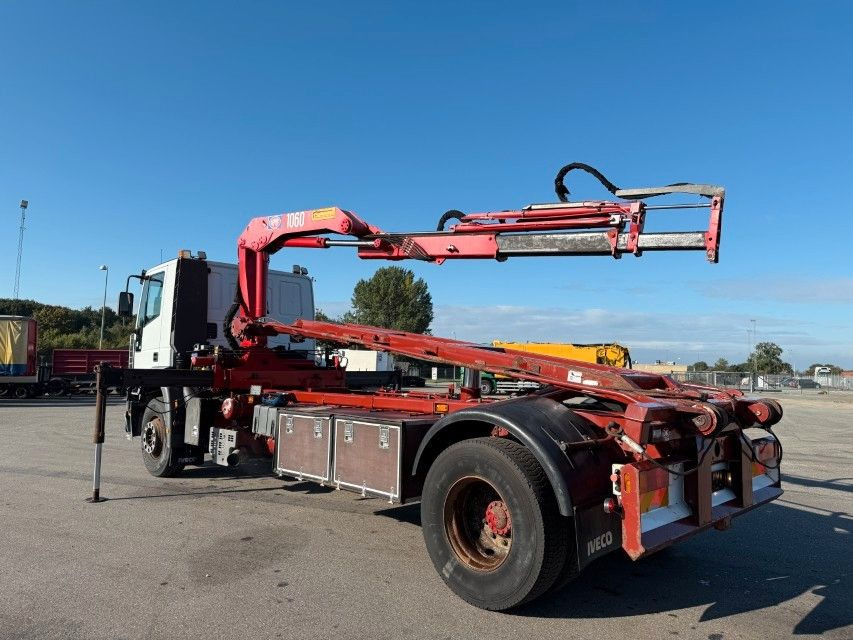 Iveco EuroTech Cursor 190E31 4x2 Tipper / HMF 1060 B3 - Kravas auto ar manipulatoru: foto 4 Iveco EuroTech Cursor 190E31 4x2 Tipper / HMF 1060 B3 - Kravas auto ar manipulatoru: foto 4
