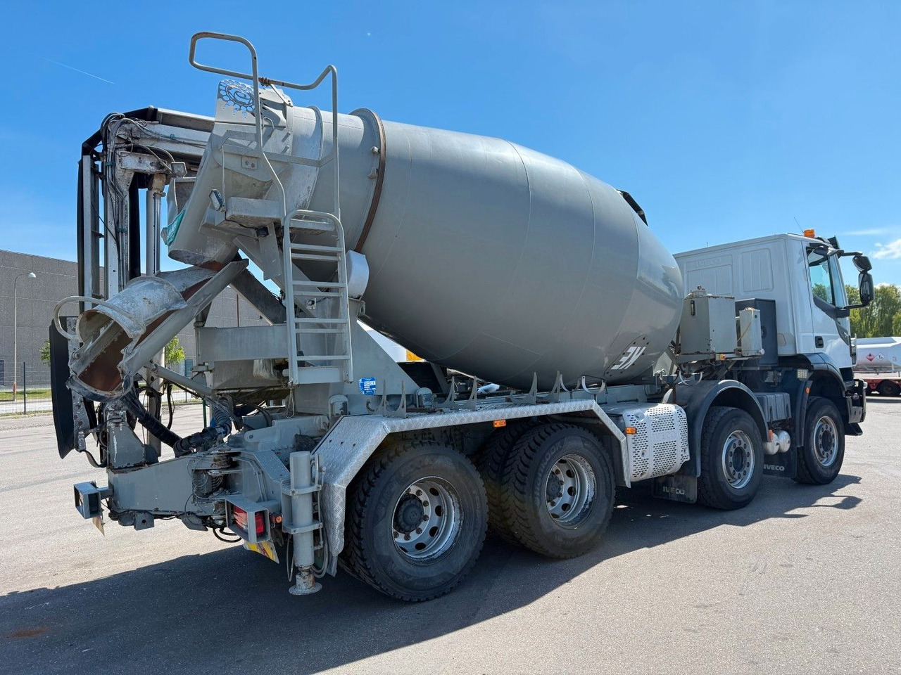Iveco X-Way 400 8x4 Imer LT8XL Belt LT1601 - Betonvedējs: foto 3 Iveco X-Way 400 8x4 Imer LT8XL Belt LT1601 - Betonvedējs: foto 3