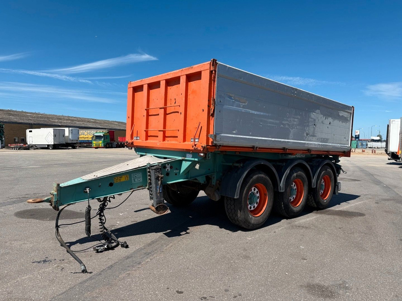 Kel-Berg 24 t. 3 axle T490K Tipper / Kipper - Piekabe pašizgāzējs: foto 1 Kel-Berg 24 t. 3 axle T490K Tipper / Kipper - Piekabe pašizgāzējs: foto 1