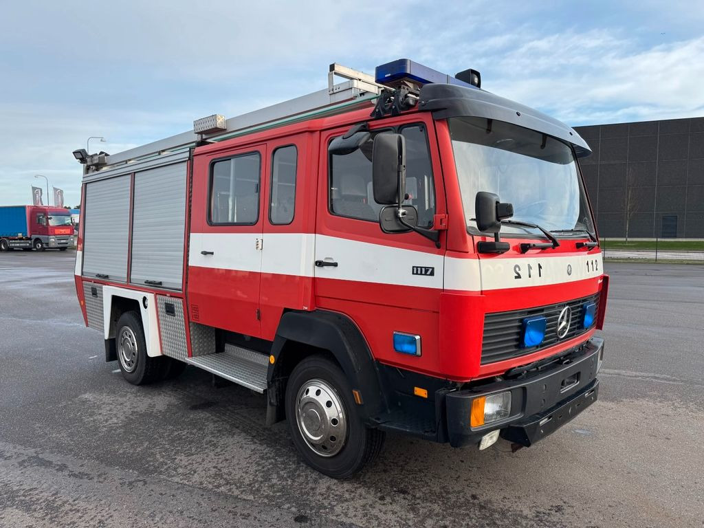 Mercedes-Benz 1117 4x2 Fire truck - Feuerwehr - Tankspritze - Kravas automašīna: foto 2 Mercedes-Benz 1117 4x2 Fire truck - Feuerwehr - Tankspritze - Kravas automašīna: foto 2