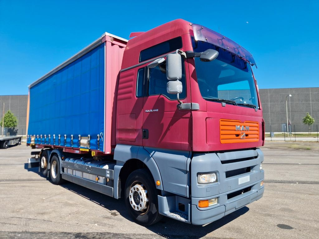MAN TGA 26.440 6x2 BDF Plane container / Fahrschule - Konteineru vedējs/ Kravas automašīna ar noņemamā virsbūve: foto 2 MAN TGA 26.440 6x2 BDF Plane container / Fahrschule - Konteineru vedējs/ Kravas automašīna ar noņemamā virsbūve: foto 2